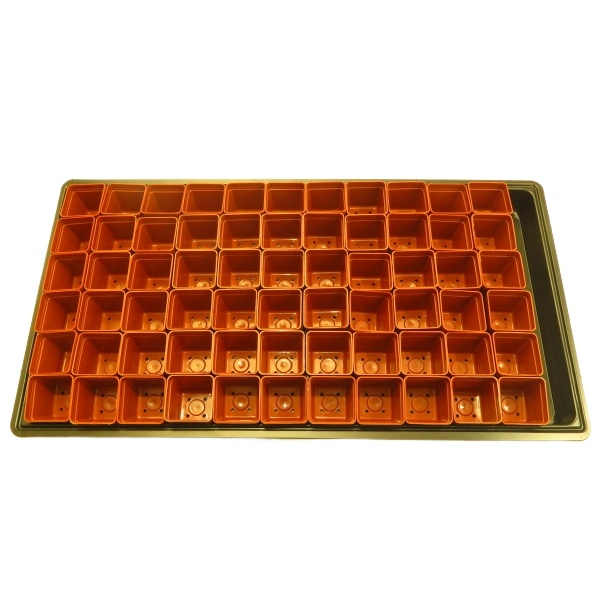 Do čiernej, plastovej misky 60x30 cm, ktorá je tiež v ponuke vojde až 66 ks kvetináčov s rozmerom 5x5 cm